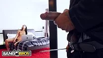 Tigresavip sendo violentamente fodida por um pirocudo gostoso